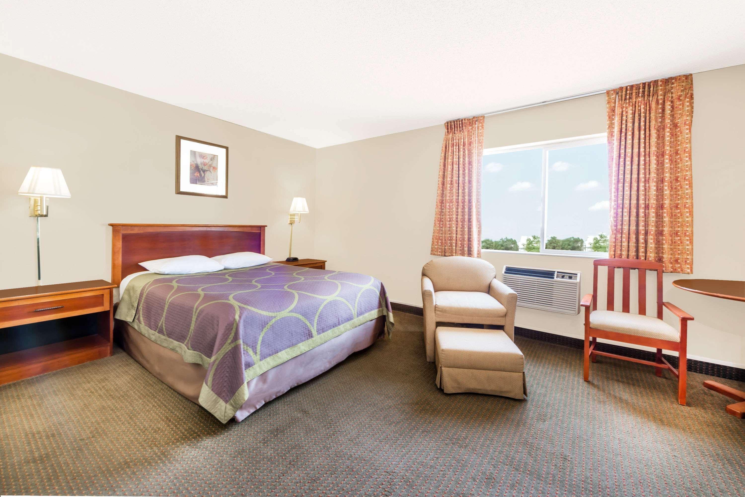 Super 8 By Wyndham Liberal Ks Hotel Buitenkant foto